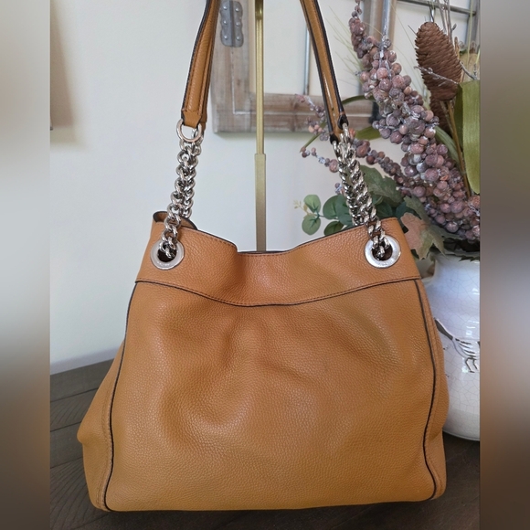 Coach Edie Shoulder Bag In Camel Pebble Grain Leather With Nickel Hardware - Picture 3 of 9